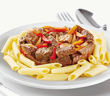Гуляш с макаронами