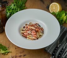 Салат из семги с сельдереем