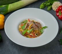 Вок с говядиной