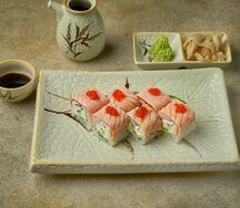 Ролл Филадельфия с лососем