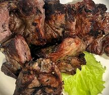 Шашлык на углях из cвинoй шейки