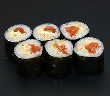 Мини-ролл с лососем (острый)