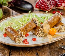Рулетики из баклажанов