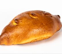 Пирожок с рисом и яйцом