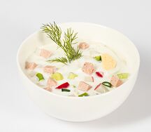 Окрошка с колбасой на кефире