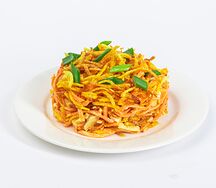 Салат по-корейски с курицей гриль