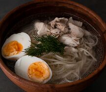 Суп куриный с лапшой