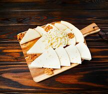 Ассорти из грузинских сыров