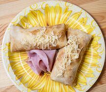 Блины с ветчиной и сыром