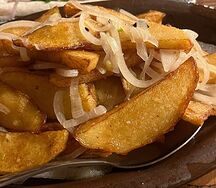 Картофель по-домашнему с луком