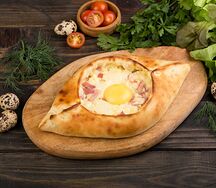 Хачапури с беконом