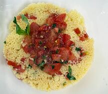 Кускус с томатной сальсой