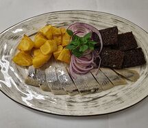 Сельдь с картофелем