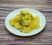 Картофель отварной с зеленью