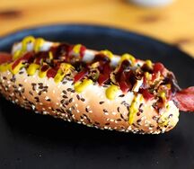  Хот-дог Датский с Трипл пеппер чиз колбаской