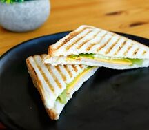 Сэндвич с Ветчиной и сыром 