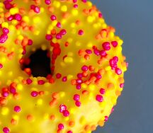 Пончик с манговой начинкой