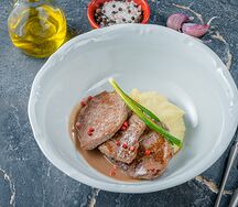 Медальоны из говяжей вырезки 