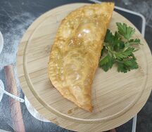 Чебурек со свининой и говядиной