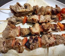 Шашлычок на шпажке из курицы