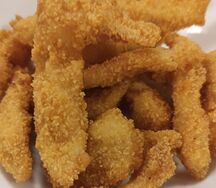 Хрустящее лакомство из куриного филе в панировке