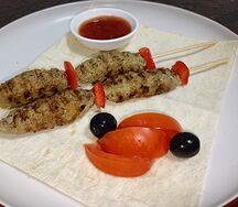 Люля-кебаб из курицы на шпажке