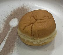 Берлинский пончик с вареной сгущенкой