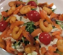 Микс салатов с креветками