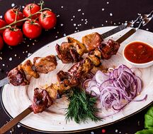 Шашлык из cвинoй шейки без кости