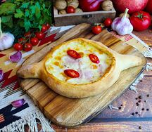 Хачапури по-аджарски с беконом