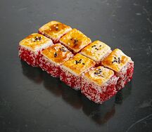 Запеченный ролл с крабом