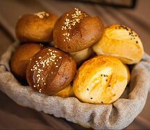 Булочка черная