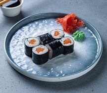 Хосомаки с лососем