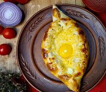 Аджарский с курицей и грибами