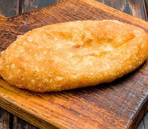 Пирожок жареный с картошкой