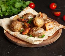 Картофель с салом на мангале