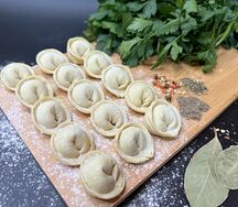 Пельмени ручной лепки с говядиной