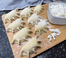 Вареники ручной лепки с творогом