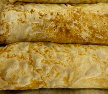 Блины с голубикой и творогом 