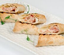 Фри-ролл с беконом и моцареллой