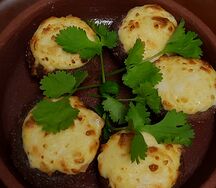 Шампиньоны, запечённые с сыром сулугуни