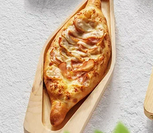 Хачапури копченый окорок и сулугуни