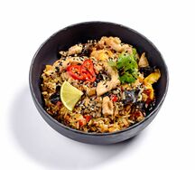Вок с рисом и курицей