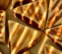 Грилата с курицей и сыром