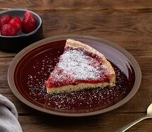 Кусочек клубничного пирога