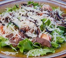 Теплый салат с мраморной говядиной 
