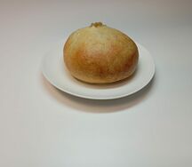 Пирожок с яблоком