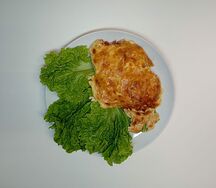 Отбивная из курицы с овощами