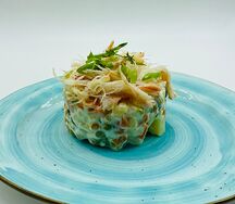 Оливье с крабом