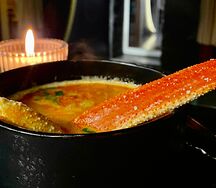 Том ям с мясом камчатского краба